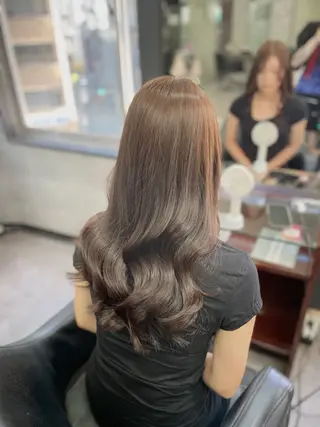 カラー BIZE 💚りょうか💚のヘアスタイル