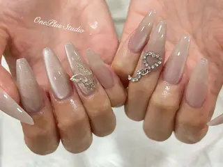ネイル One plus StudioNailのネイルデザイン