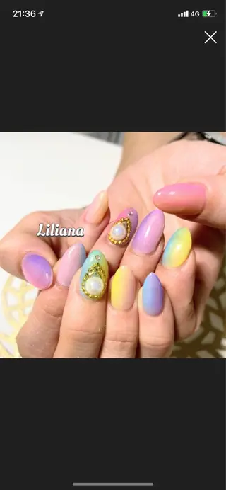 ネイル 艶々の美爪を〜 【リリアーナ】のネイルデザイン