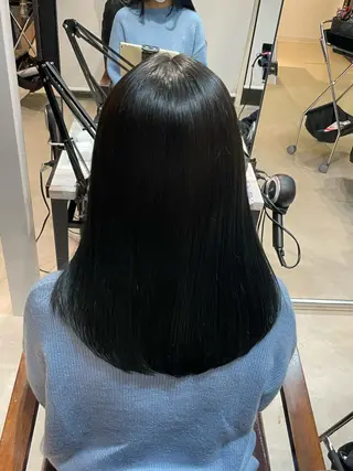 セミロング 艶髪カラー✨ misaki .のヘアスタイル