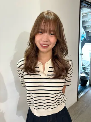 ロング カラー Yuna/ブリーチ ベージュ ヘアセットのヘアスタイル