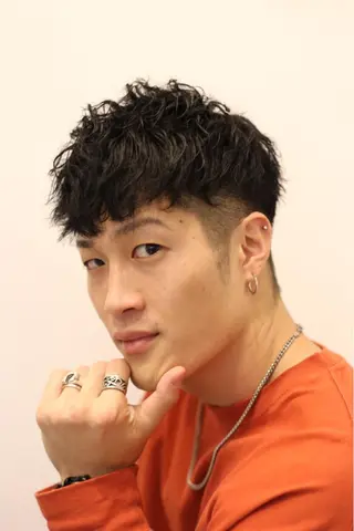 メンズ FRANK’S BARBER and BEER　CLUB　日比谷店所属・諌山 佳旦のヘアスタイル