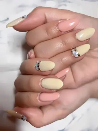 ネイル 菅野 愛花のネイルデザイン