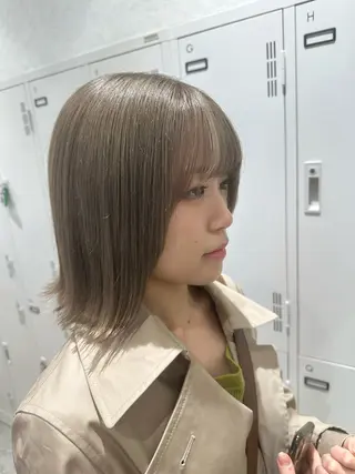 ショート カラー ミサキ￤ベージュ￤ ボブ￤カラーリストのヘアスタイル