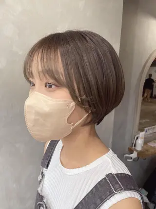 ショート カラー 梅田美容室 山崎海波のヘアスタイル