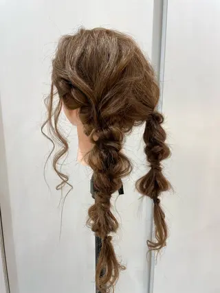 ロング ヘアアレンジ 暖色カラー/ブリーチ なしカラー/艶カラーのヘアスタイル