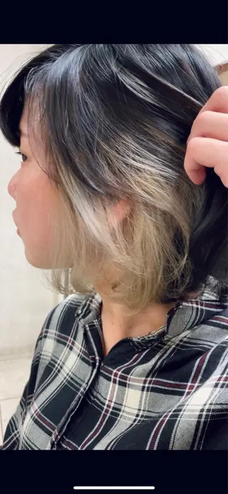 ミディアム カラー putri 副店長 岸本　拓真のヘアスタイル