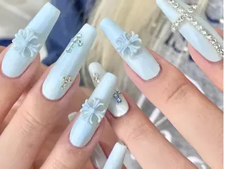 ネイル Shis_🦄shi 韓国風キラキラネイルのネイルデザイン