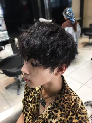 ショート パーマ メンズ Lauburu  bat.hair渋谷2号店 【ラウブル バトヘアー シブヤ】所属・メンズ特化🔥 アサオカカズキのヘアスタイル
