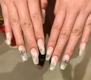 ネイル +nail （プラスネイル）のネイルデザイン