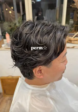 パーマ メンズパーマ✨️/ 縮毛カラー🫧あきはのヘアスタイル