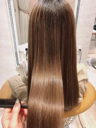 ミディアム 代表山口ひな 髪質改善のプロのヘアスタイル