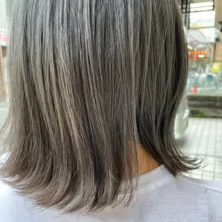 ミディアム しもかわ かほのヘアスタイル