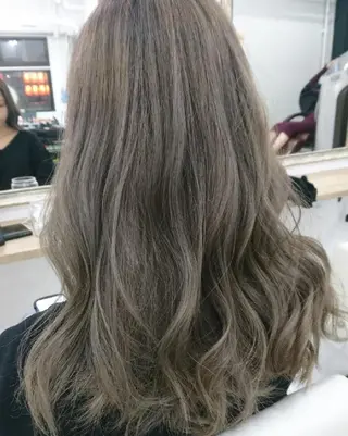 カラー 宇田川 直輝のヘアスタイル