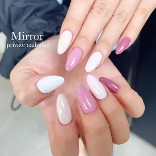 ネイル nailsalon Mirrorのネイルデザイン