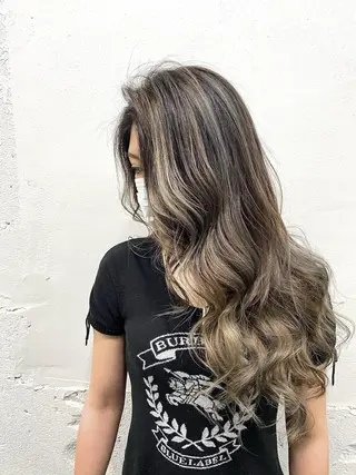 ロング カラー ヘアアレンジ 🎨カラー満足度 500%💫ヅル💫のヘアスタイル