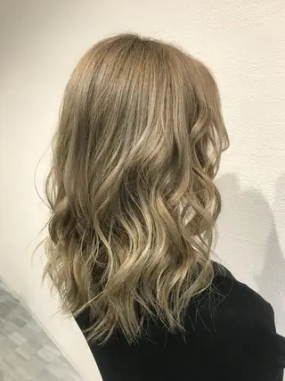 セミロング 東風上 亮介のヘアスタイル