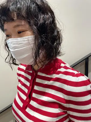 ミディアム パーマ tomo🍒パーマ ハイトーン似合わせのヘアスタイル