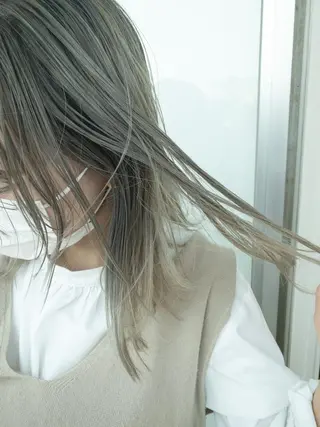 ミディアム 🦋透明感カラー🦋 CHIHARUのヘアスタイル