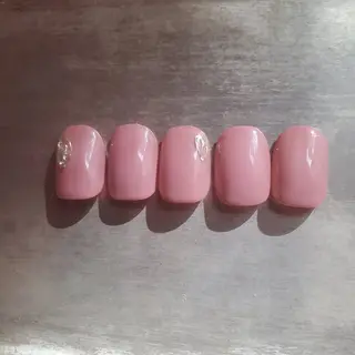 ネイル MOM 原宿店所属・MoM マムネイル原宿のネイルデザイン