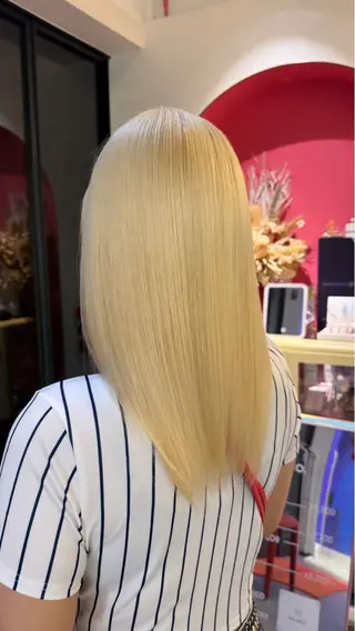 カラー Boxmico. / カカズ コトネのヘアスタイル