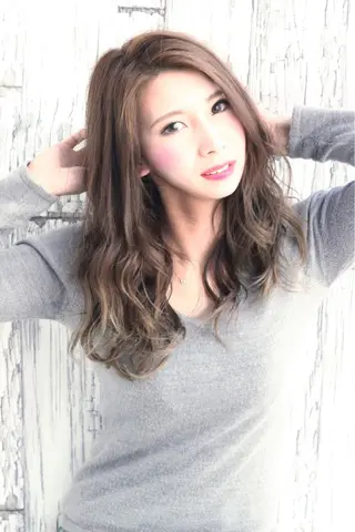 ロング カラー パーマ Deapres  相模原店所属・相模原駅徒歩3分🤍 土屋仁美の眉毛・アイブロウイメージ