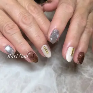 ネイル U. Minakoのネイルデザイン