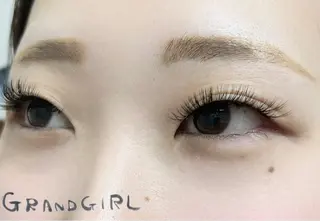 マツエク・マツパ GRANDGIRL所属・ヨシダ セリナのマツエク・マツパデザイン