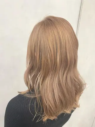 セミロング カラー ピンク/ベージュ /似合わせ/田島百華のヘアスタイル