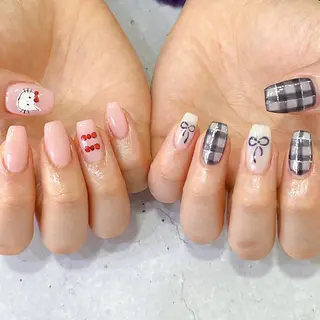 ネイル Ellenail名古屋所属・伊藤 愛のネイルデザイン