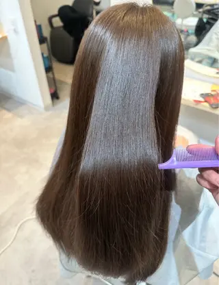 ロング オノ アイラのヘアスタイル