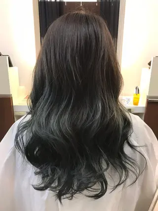ロング カラー 市川 博紀 副店長のヘアスタイル