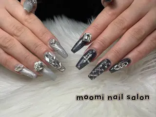 ロング Moomi あずりのネイルデザイン