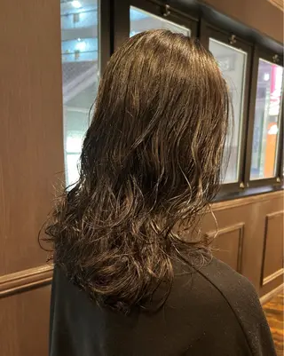 セミロング パーマ ヘアアレンジ 梅木 李奈のヘアスタイル