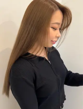 ロング KOCHAB所属・三谷 はるなのヘアスタイル