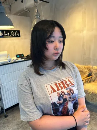 ミディアム 東 希良里のヘアスタイル
