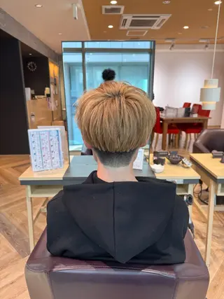 ショート カラー メンズ メンズ特化/ センターパート/八谷のヘアスタイル