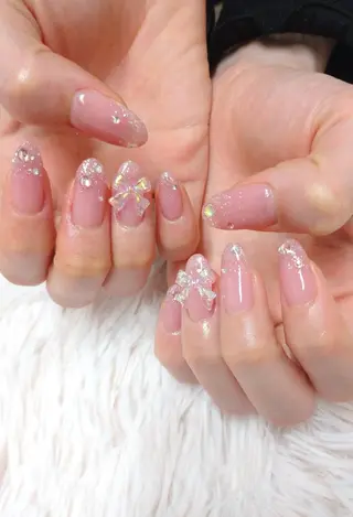 ネイル 會田 瑠衣のネイルデザイン