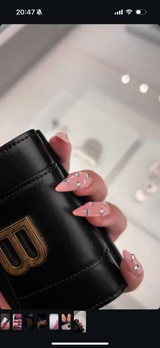 ネイル VENUS BELT新宿店所属・Venus belt /Reinaのネイルデザイン