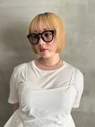 ショート デザインカラー🖤 イシイレイのヘアスタイル