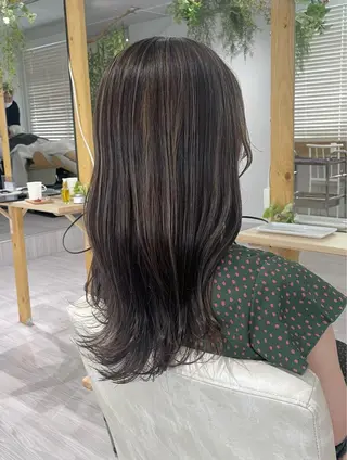 ロング カラー ツヤカラー🤍 ARISAのヘアスタイル