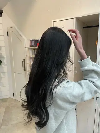 カラー 前田 倭のヘアスタイル