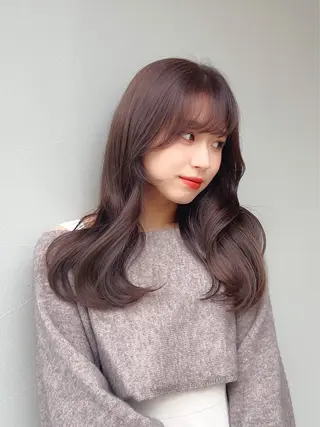 ロング まなり See.のヘアスタイル