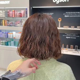 ミディアム パーマ 🍎ハイトーンカラー /MANA🍎のヘアスタイル
