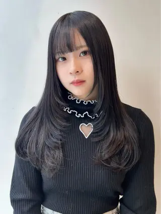 ロング モデル募集/カレン /レイヤーカットのヘアスタイル
