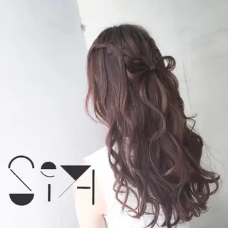 ロング ヘアアレンジ 『推し活』被らない ヘアアレンジのヘアスタイル