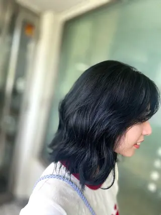 ミディアム カラー Style Tのヘアスタイル