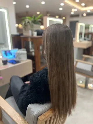 ロング カラー 向明戸 蒼のヘアスタイル