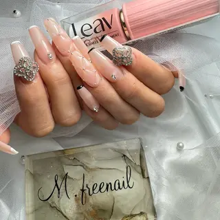 ネイル M. freenailのネイルデザイン