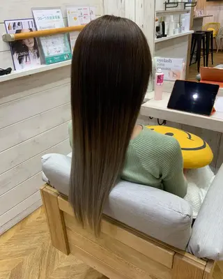 カラー パーマ ヘアアレンジ メンズ キッズ ネイル マツエク・マツパ Saffyハリウッド トリートメント◎のヘアスタイル